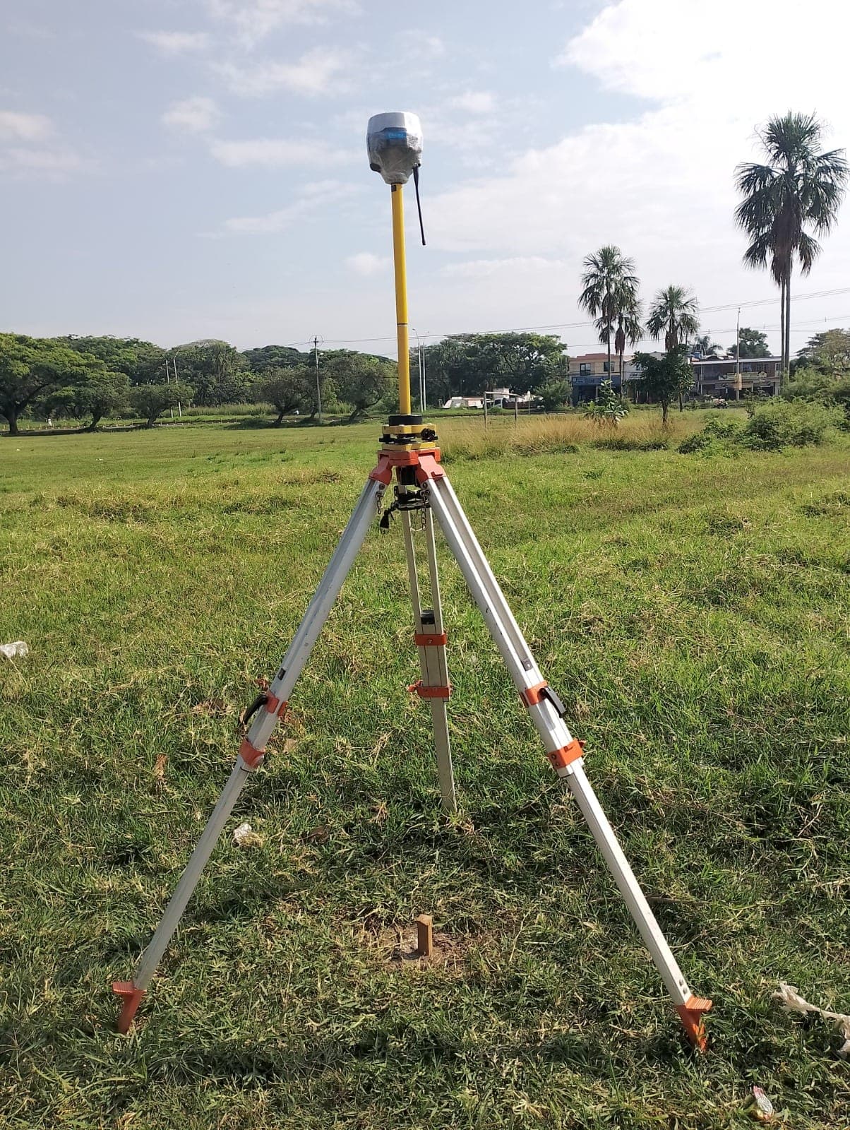 Trabajo topográfico de GeoConceptos 4